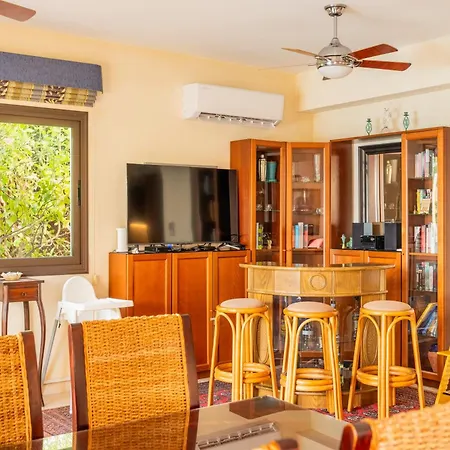 Villa Pontus - Stunning Views & Privacy In Beautiful Garden With Pool & Hot Tub