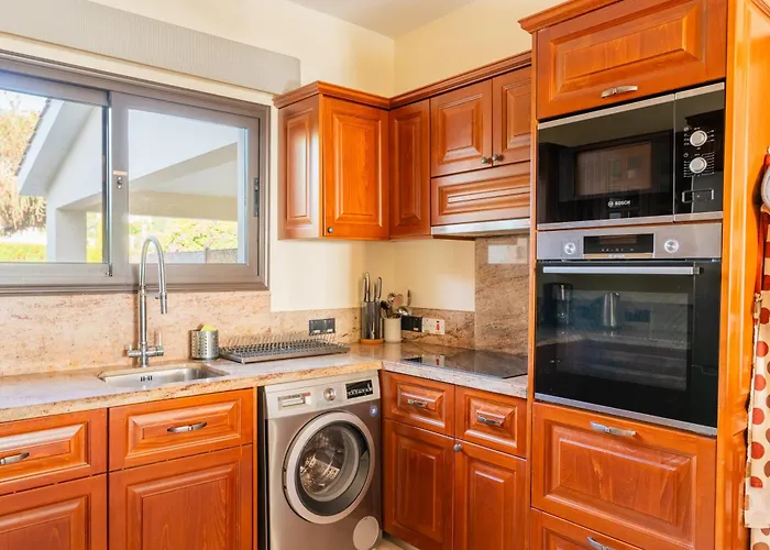 Pontus - Stunning Views & Privacy In Beautiful Garden With Pool & Hot Tub