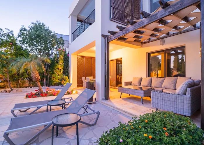 Pontus - Stunning Views & Privacy In Beautiful Garden With Pool & Hot Tub * クークリア