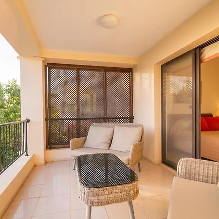 Pontus - Stunning Views & Privacy In Beautiful Garden With Pool & Hot Tub Villa *