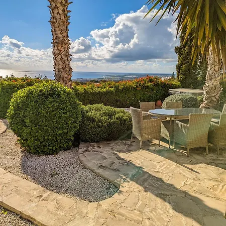Pontus - Stunning Views & Privacy In Beautiful Garden With Pool & Hot Tub Villa Kouklia