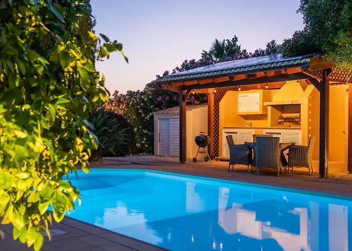 Pontus - Stunning Views & Privacy In Beautiful Garden With Pool & Hot Tub Вилла *