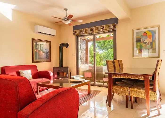 Pontus - Stunning Views & Privacy In Beautiful Garden With Pool & Hot Tub * Куклия