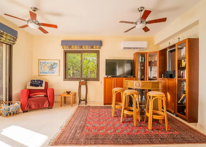 Pontus - Stunning Views & Privacy In Beautiful Garden With Pool & Hot Tub Вилла *