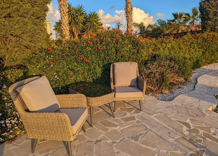 Pontus - Stunning Views & Privacy In Beautiful Garden With Pool & Hot Tub